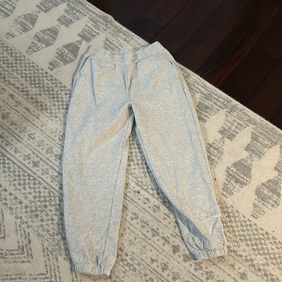 Grey sweatpants - Picture 1 of 2